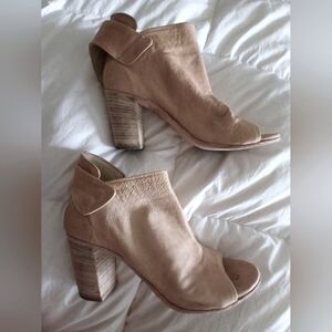 Beige Soft Leather Open-Toe Ankle Boots With Back Snap Closure